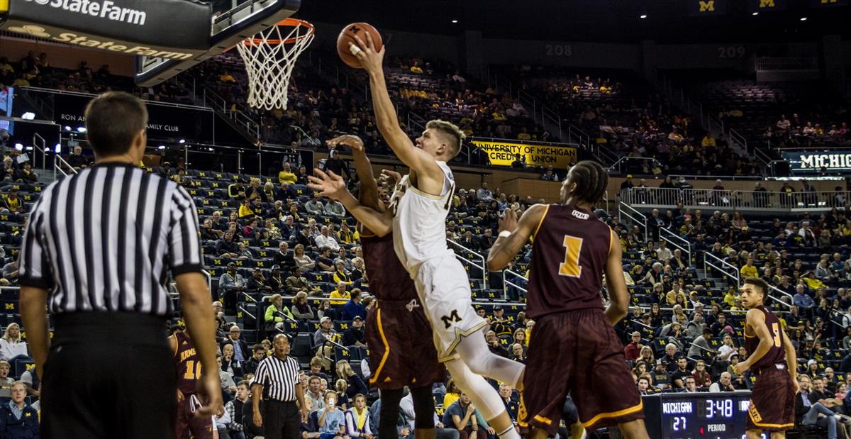 Michigan 77 – Armstrong State 49: Wolverines win exhibition in Cazzie’s ...